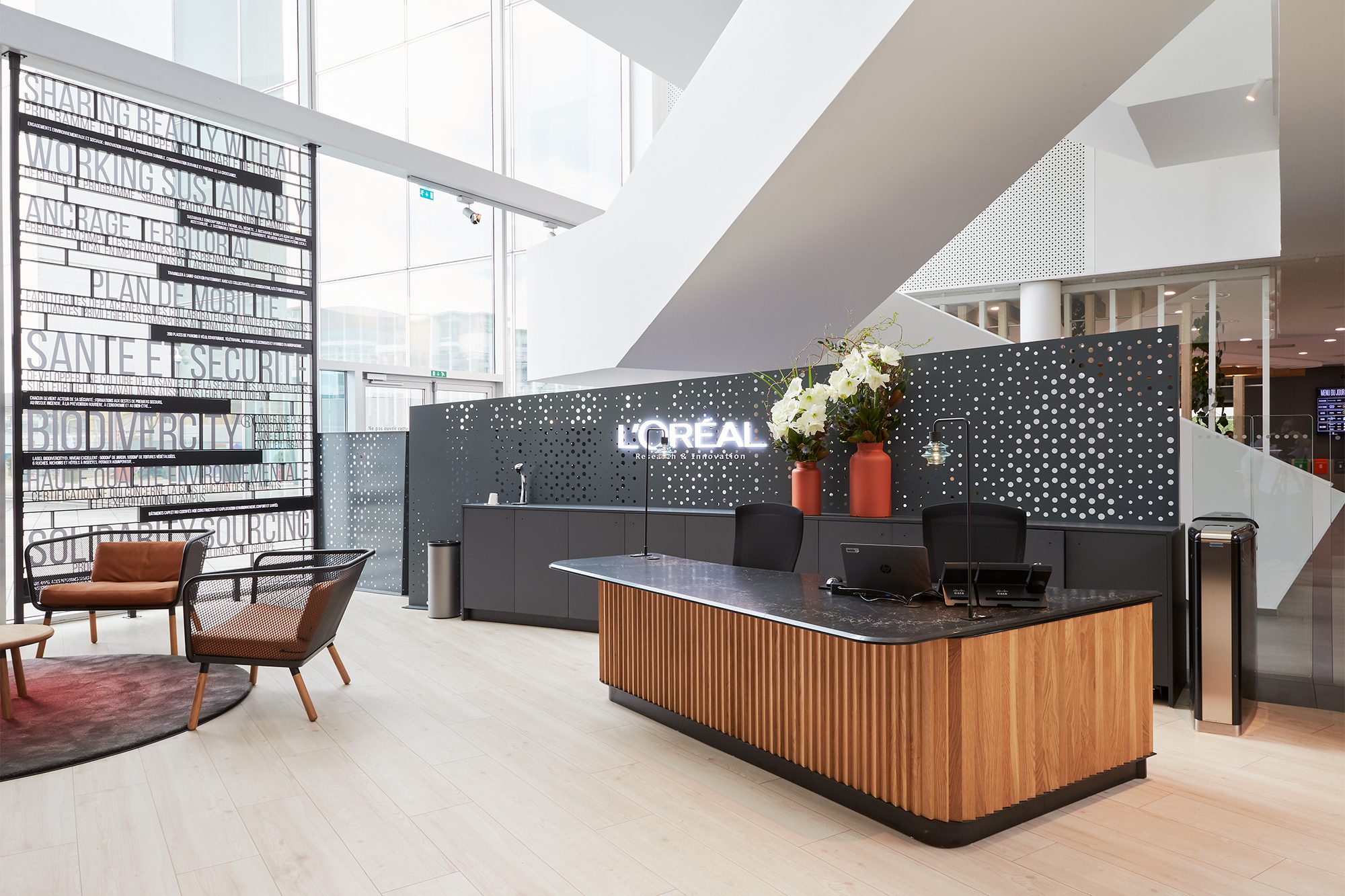 Projet : LE HALL D’ACCUEIL CAPI - LIDÉE - Architecture intérieure